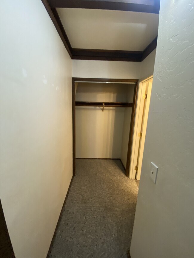 Foto del edificio - 155 Kahle Dr