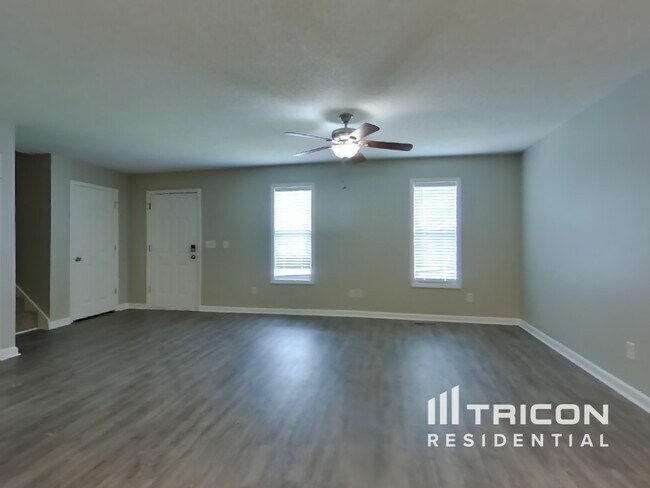 Foto del edificio - 622 Meadows Ct