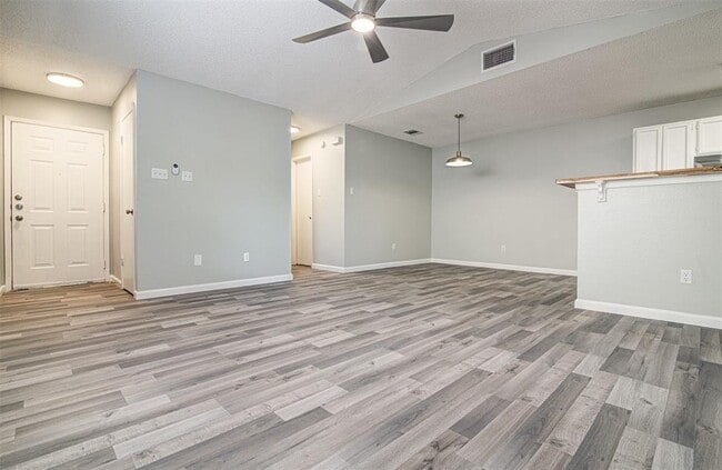 Building Photo - 8112 West Gate Blvd