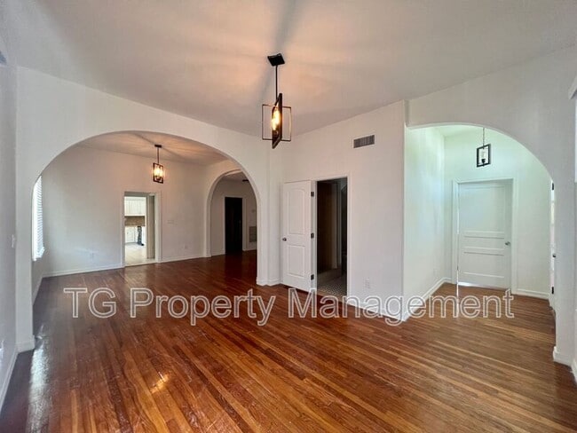 Building Photo - 30A Sanford St