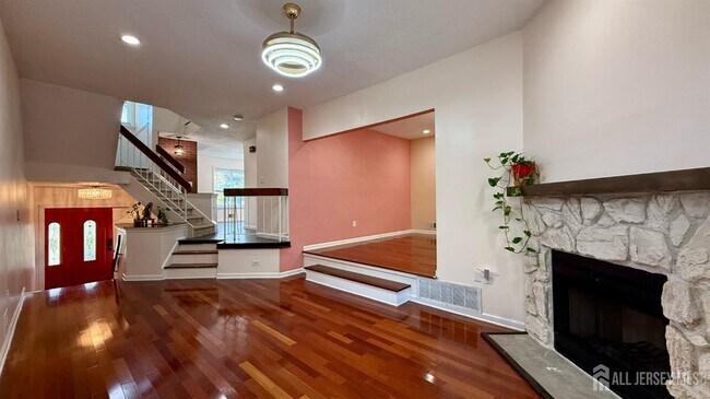 Foto del edificio - 5 Viburnum Ct