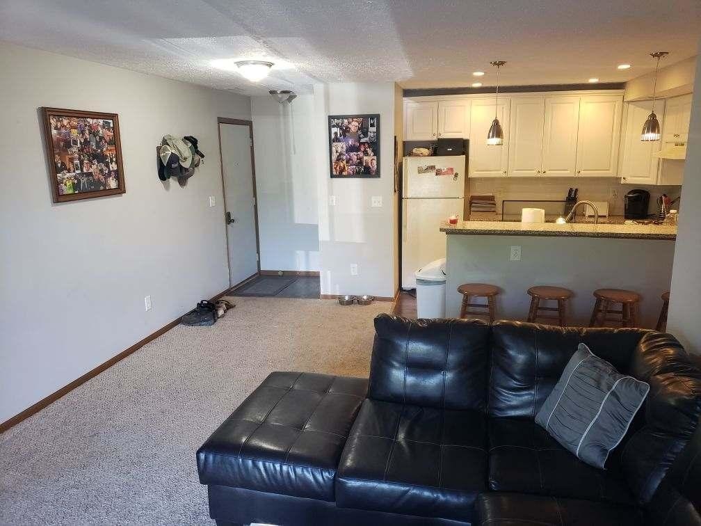 Primary Photo - 2701 C Greystone Dr.