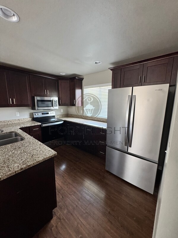 Foto del edificio - 8841 Line Rd