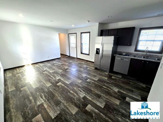 Foto del edificio - 204 Spruce Ln
