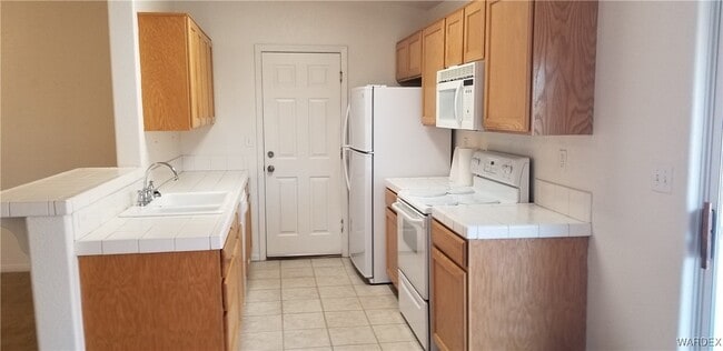 Foto del edificio - 870 Florence Ave