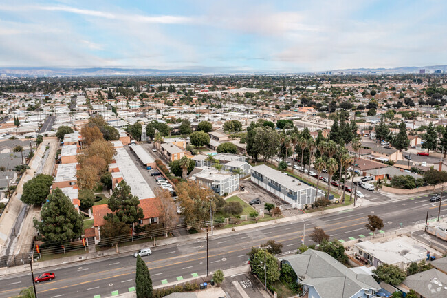 Aerial Photo - 603 S Newhope St