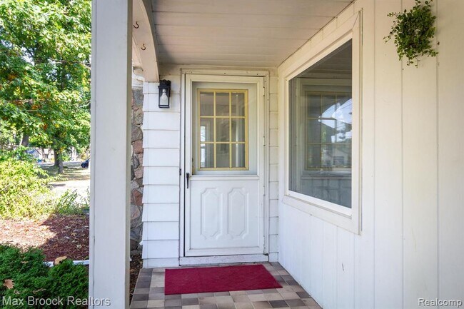 Foto del edificio - 4120 Lotus Dr