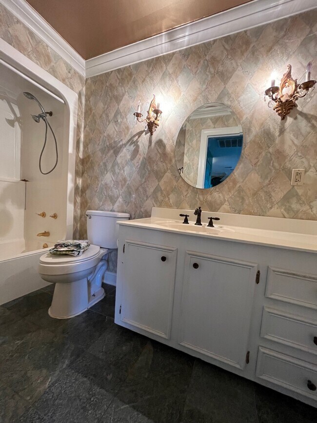Foto del edificio - 203 Holly Ridge Ln