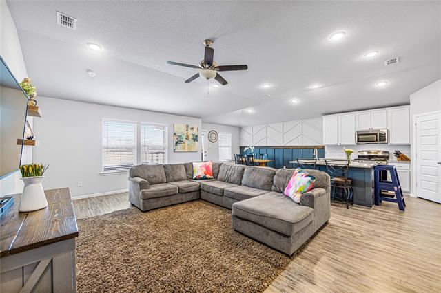 Building Photo - 8816 Landergin Mesa Dr