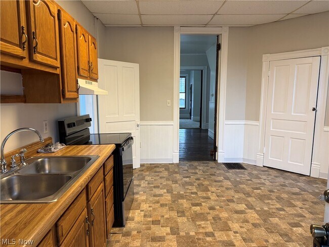 Building Photo - 706 Washington St