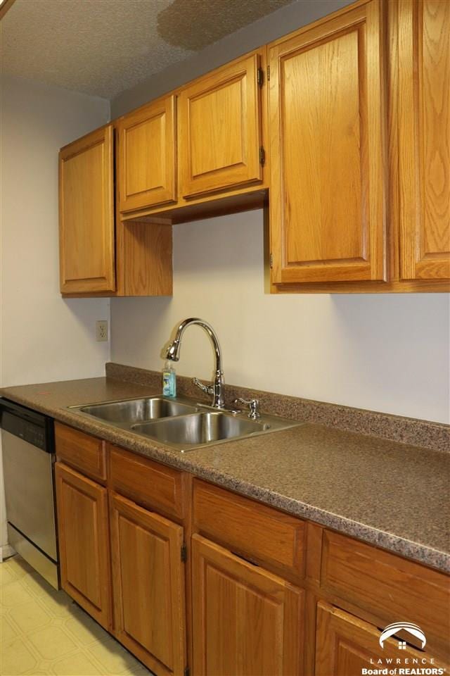Building Photo - 2901 University Dr