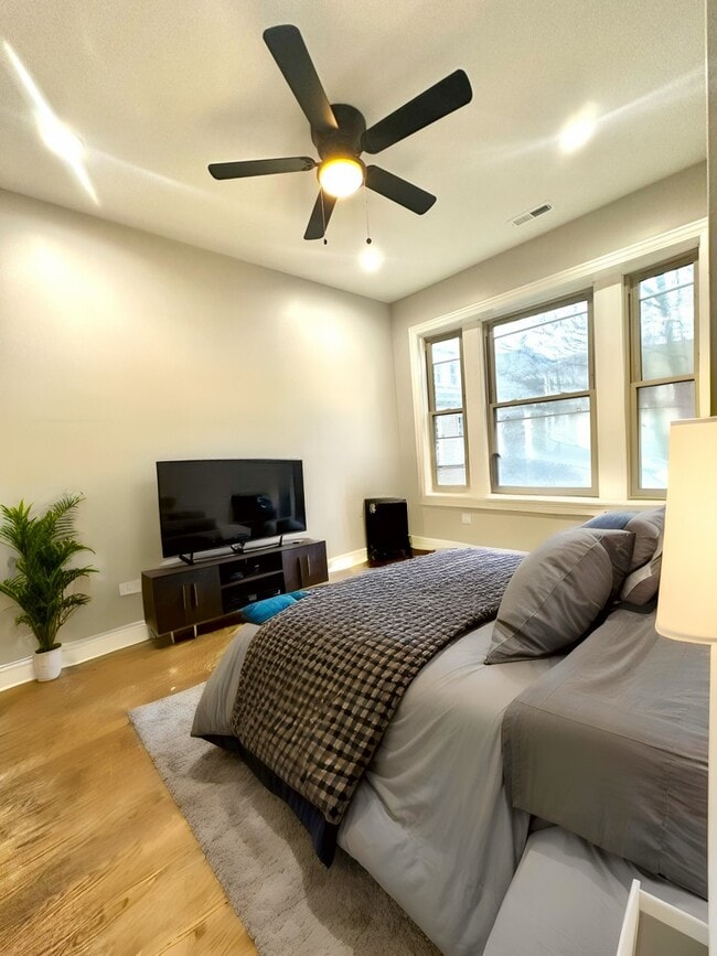 1216 Rosemont - 4 bedroom - The Rosemont