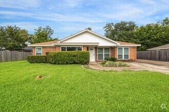 Building Photo - 3613 Lazy Spring Dr
