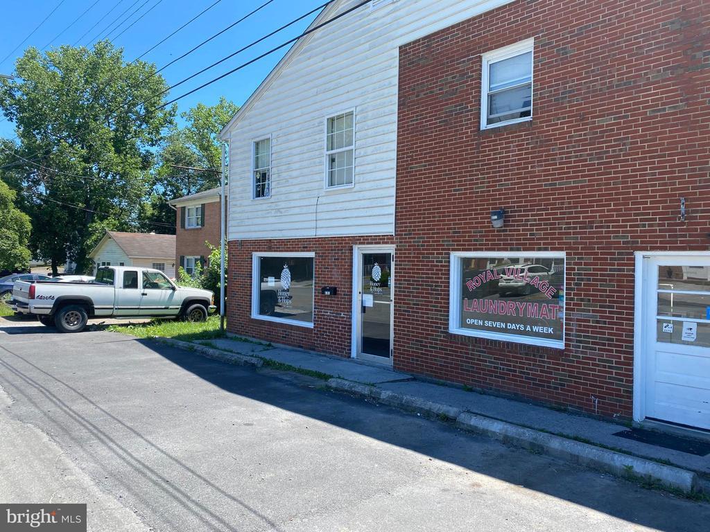 Primary Photo - 650 W 11th St