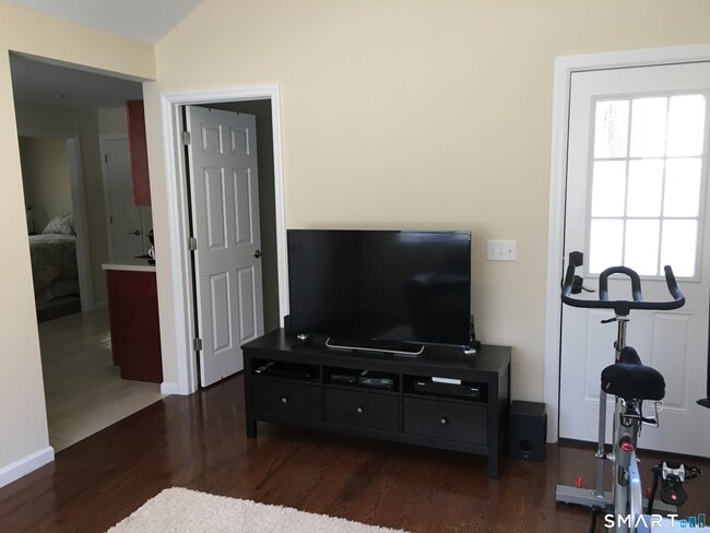 Foto del edificio - 6 Birchside Dr