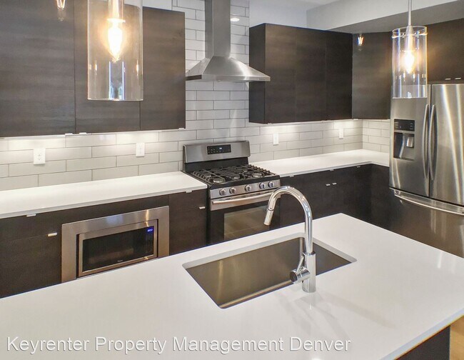 Building Photo - 2 br, 2.5 bath House - 1387 Xavier Street