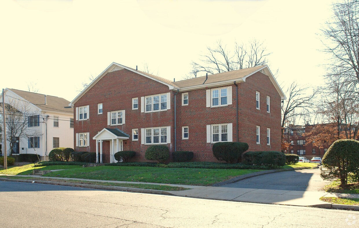 Building Photo - 21 Prescott St