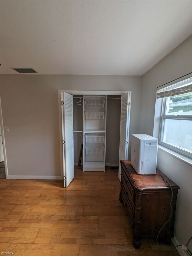 Foto del edificio - 4 br, 2 bath House - 2244 Lagoon Drive Room B