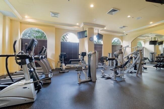 Foto del edificio - 616 Clearwater Park Rd
