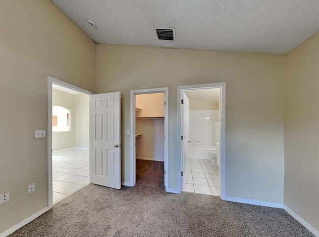 Building Photo - 13007 Ruthelen St