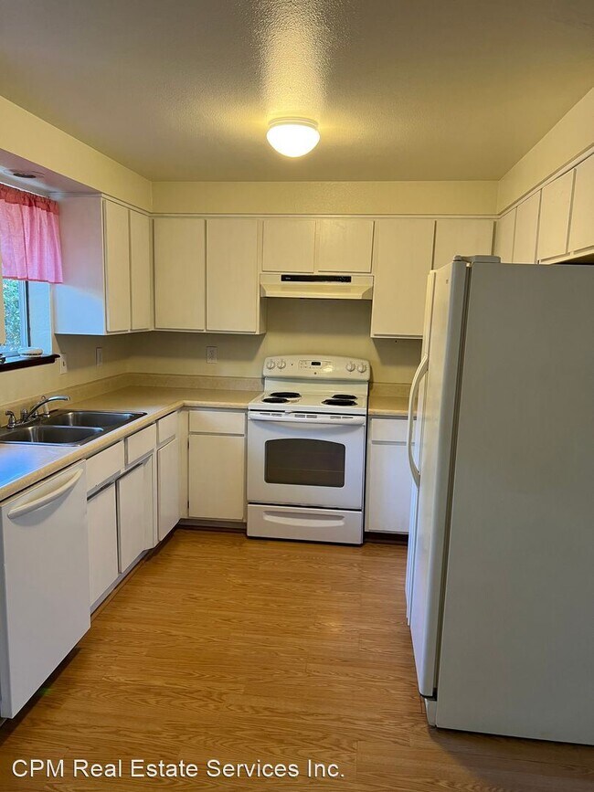 Foto del edificio - 3 br, 1 bath House - 1112 NW B St