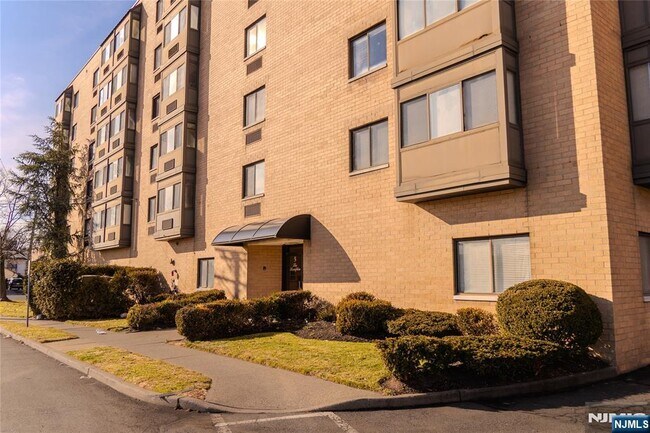 Foto del edificio - 5 Linden St