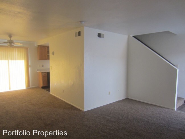 Building Photo - 2667 Sunny Ln