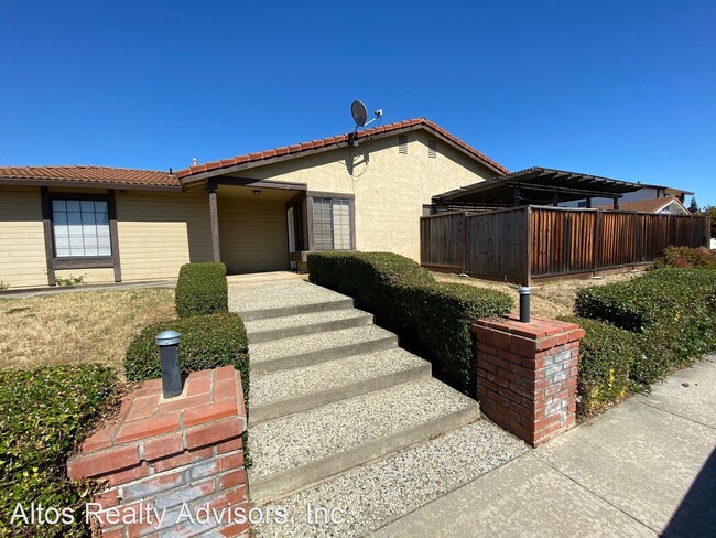 3 br, 2 bath House - 2886 D'Amico Drive photo'