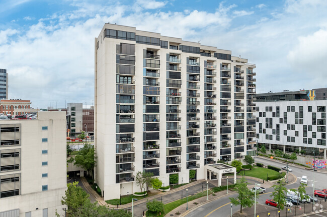 Building Photo - Waterford Plaza