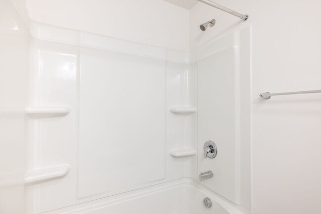 Building Photo - NEW 2 Bedroom Townhome in Lowell (Minutes ...