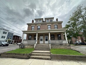 Building Photo - 1555 Hunter Ave