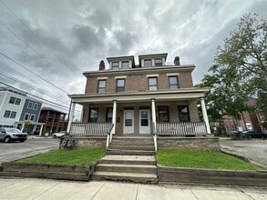 Building Photo - 1555 Hunter Ave