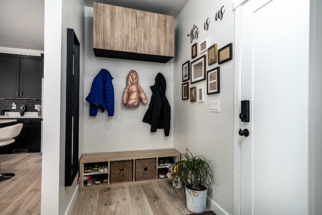 Building Photo - 2958 S Puddle Ln