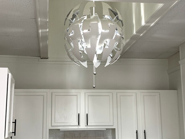 Kitchen - 19 W Washington St