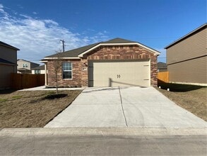 Building Photo - 401 Hyacinth Way