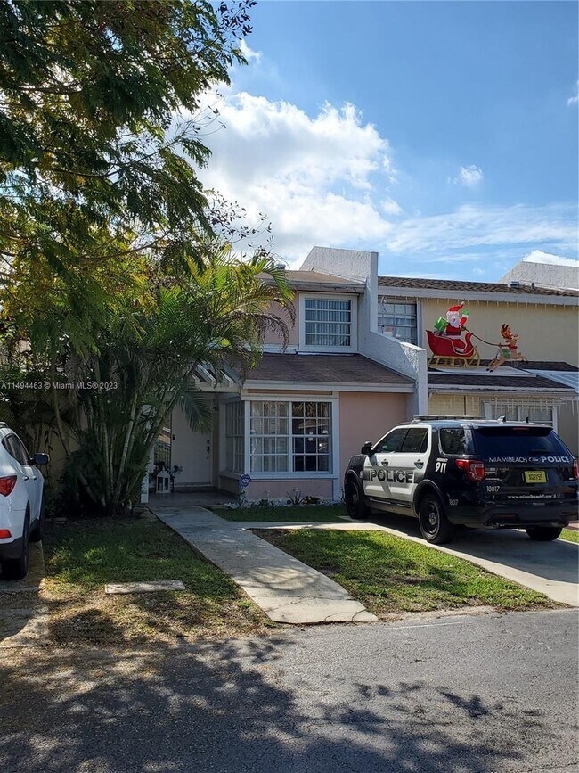 Foto del edificio - 9696 SW 147th Ct