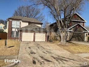 Building Photo - 922 Ramblewood Dr