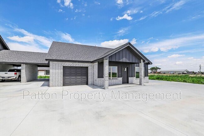 Foto del edificio - 8889 Redbud Rd