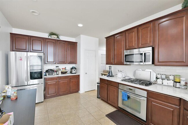Building Photo - 1130 Glenwood Canyon Ln