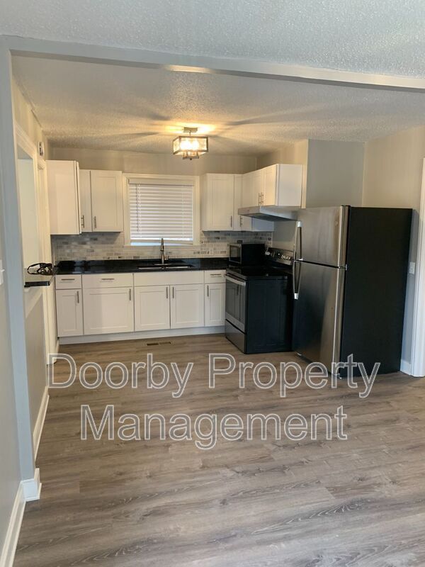 Foto del edificio - 1635 Dogwood Dr