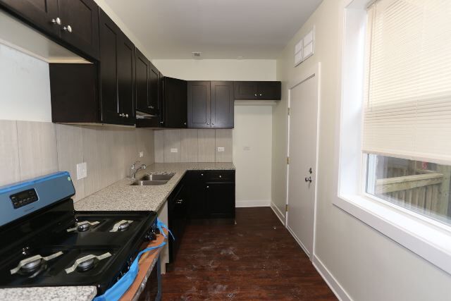 Foto del edificio - 2944 W Montrose Ave