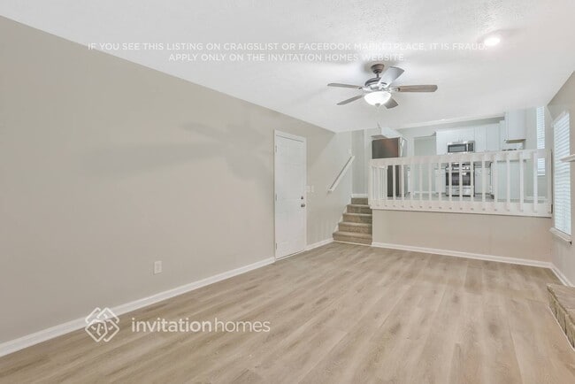 Building Photo - 690 Greenhedge Dr
