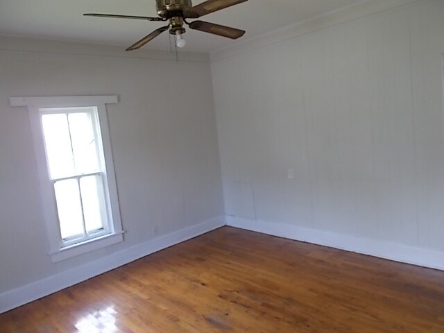 Bedroom - 907 Young St