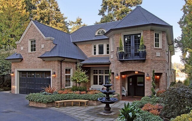 Foto del edificio - Waterfront Comfort with Timeless Style ava...