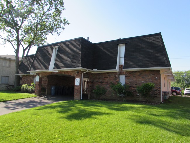 675 Riverview Drive Apartments - 675 Riverview Dr