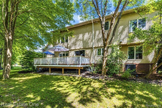 Foto del edificio - 3481 Castlewood Ct