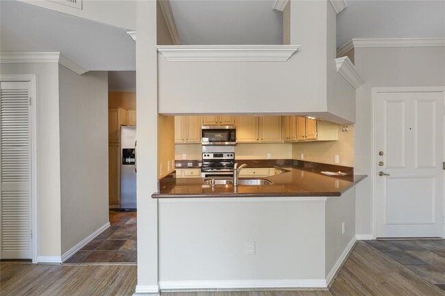 Building Photo - 2111 Welch St