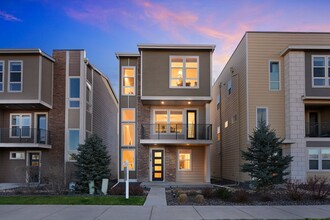 Building Photo - 13319 Panorama View Ln