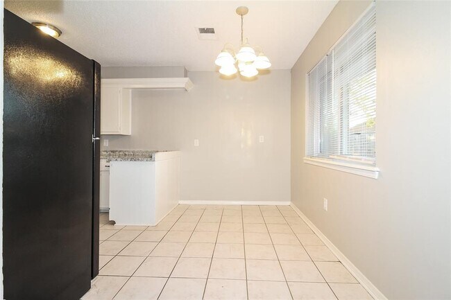 Foto del edificio - 1004 NW 19th St