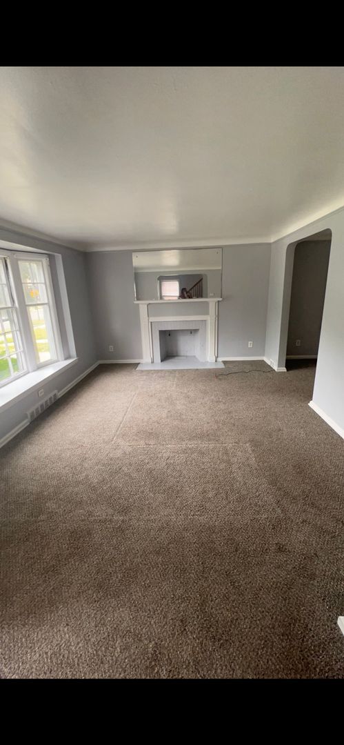 Building Photo - 3bedroom - 1.5bath:  $1,100/month